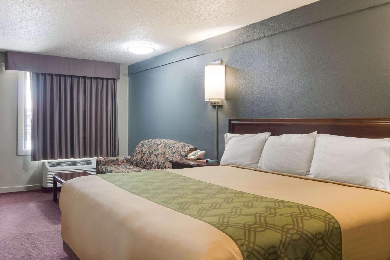Econo Lodge Pittsburgh I-79 Exterior foto
